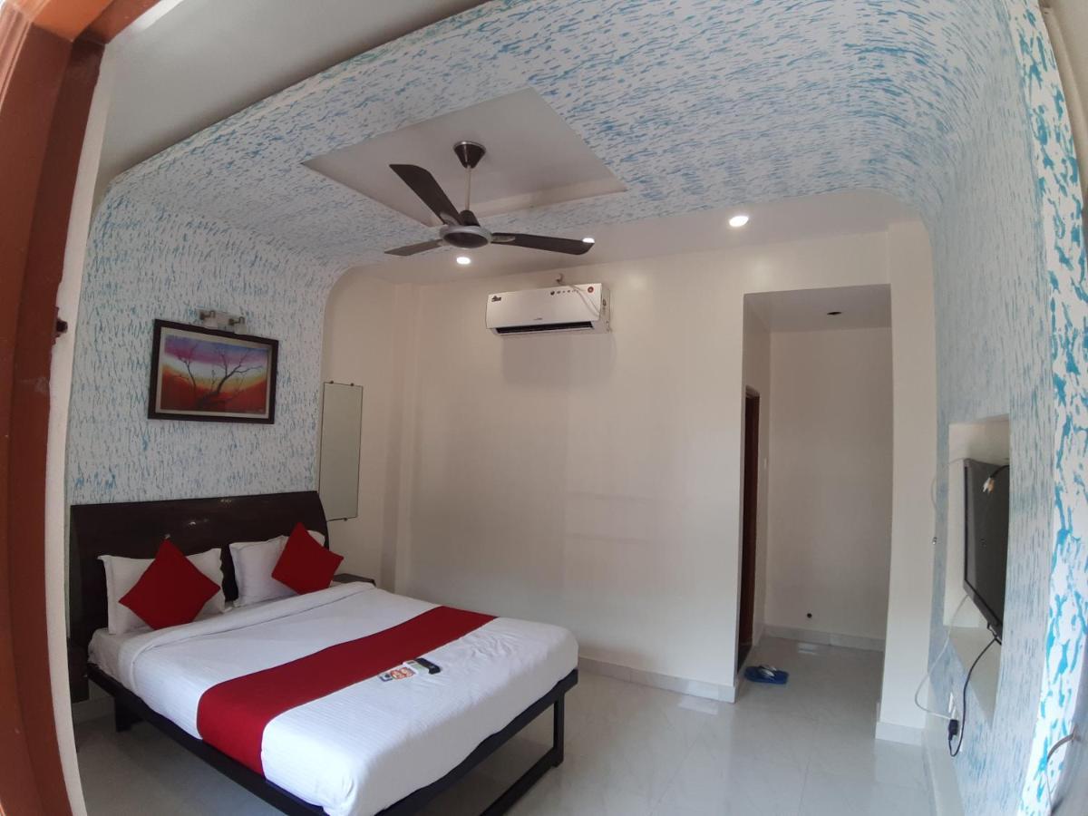Hotel Great Annapurna Khuldabad Exteriör bild