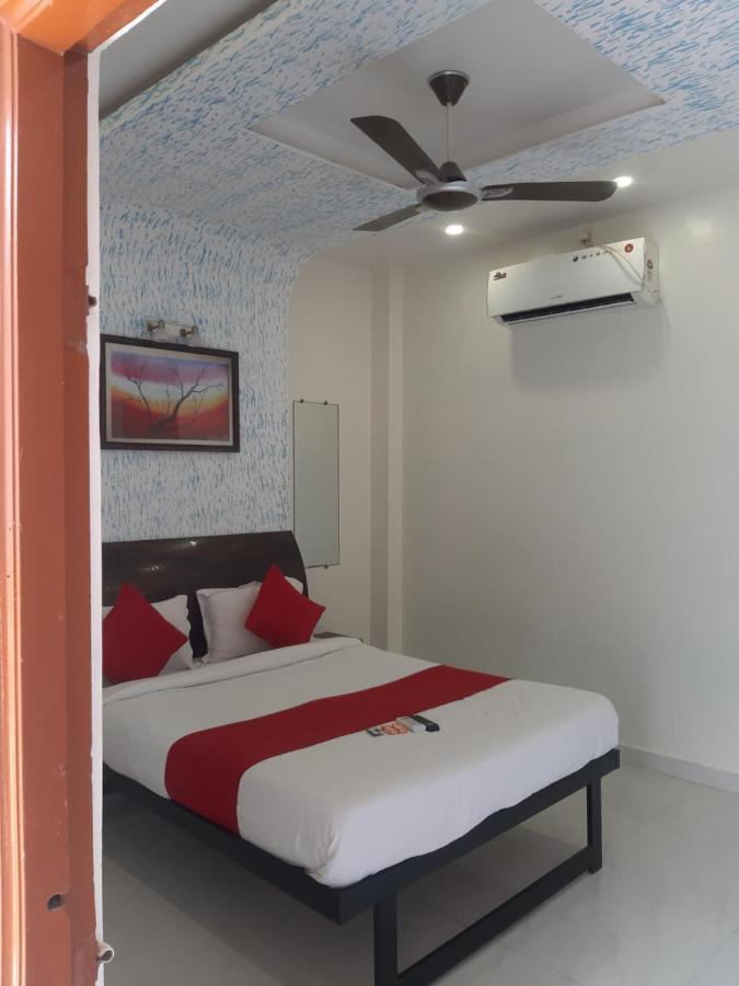 Hotel Great Annapurna Khuldabad Exteriör bild